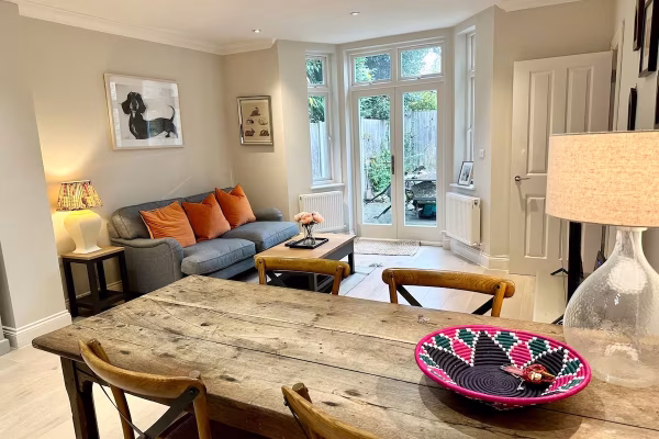 London 2 bedroom garden flat 3
