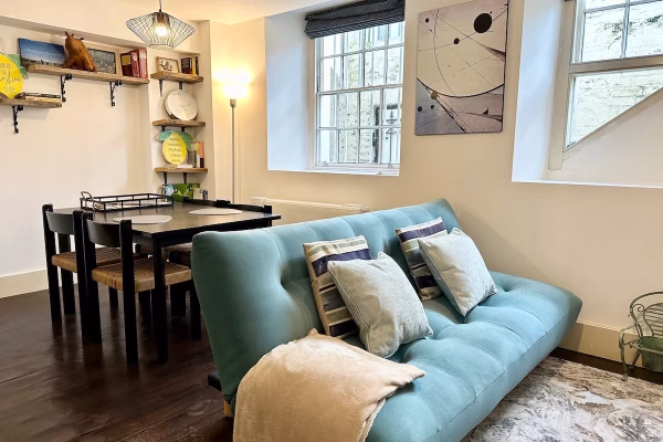 Riverside Flat in London 2
